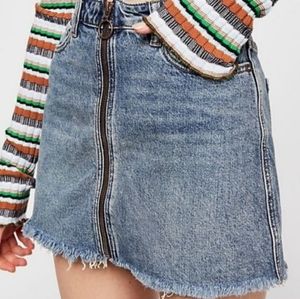 Free People We The Free Denim Mini Short Skirt Size 28 Zip It Up